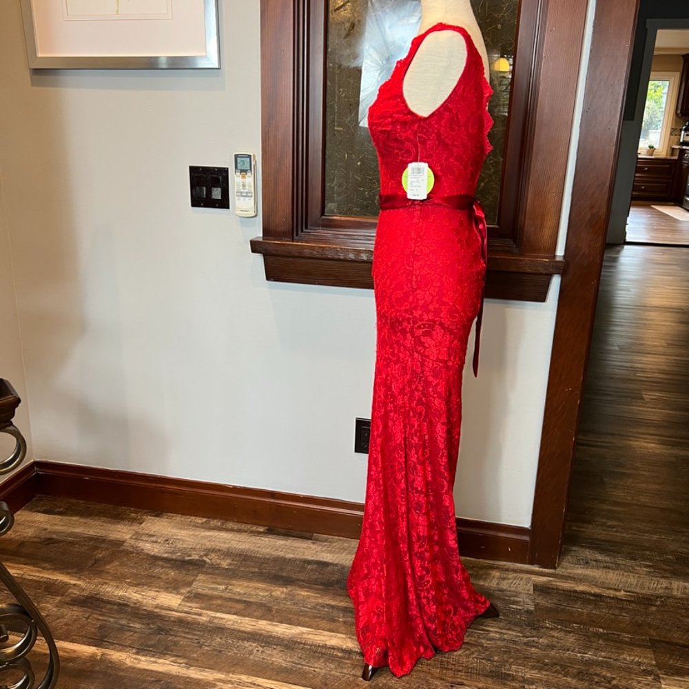 Duchess Gown - Red